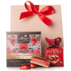 Pralinéválogatás, szívdesszert, paprika