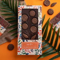 Csokoládéból készült virágcsokor nőnapra