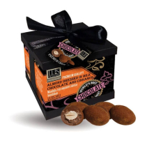 MANDULA, TEJCSOKOLÁDÉS FAHÉJAS BUNDÁBAN (90g)