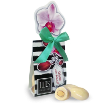 JOGHURTOS FEHÉRCSOKOLÁDÉS MANDULA - orchideás csomagolásban  (50g)