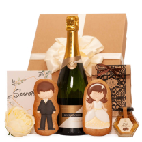 Nászajándékok országos kiszállítással pároknak pezsgővel és finomságokkal