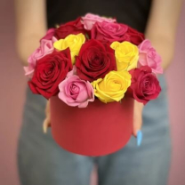 Egy szép színes meglepetés rózsabox