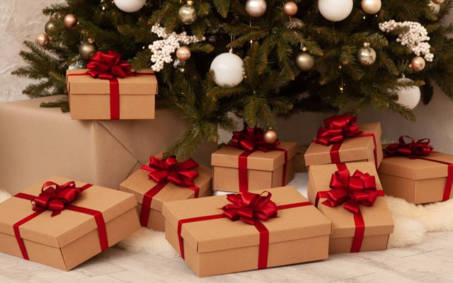 Céges karácsonyi ajándékozás - ötletek a tökéletes ajándékokhoz 